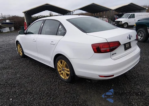 2017 Volkswagen Jetta 1.4T S z USA, uszkodzony, nr VIN 3VW2B7AJ5HM364293